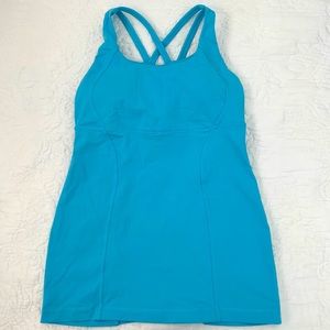 Lululemon, size 6, light bright blue